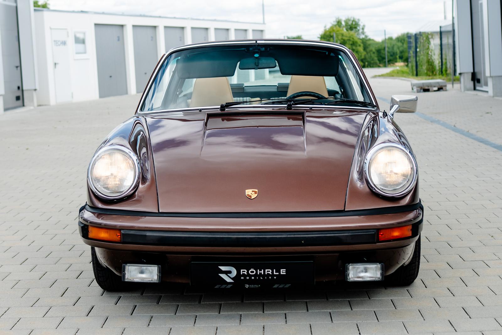 Porsche-911-2.7-Targa-2363_6880d16b1972fe922a09ba86__JNI03698.jpg-
